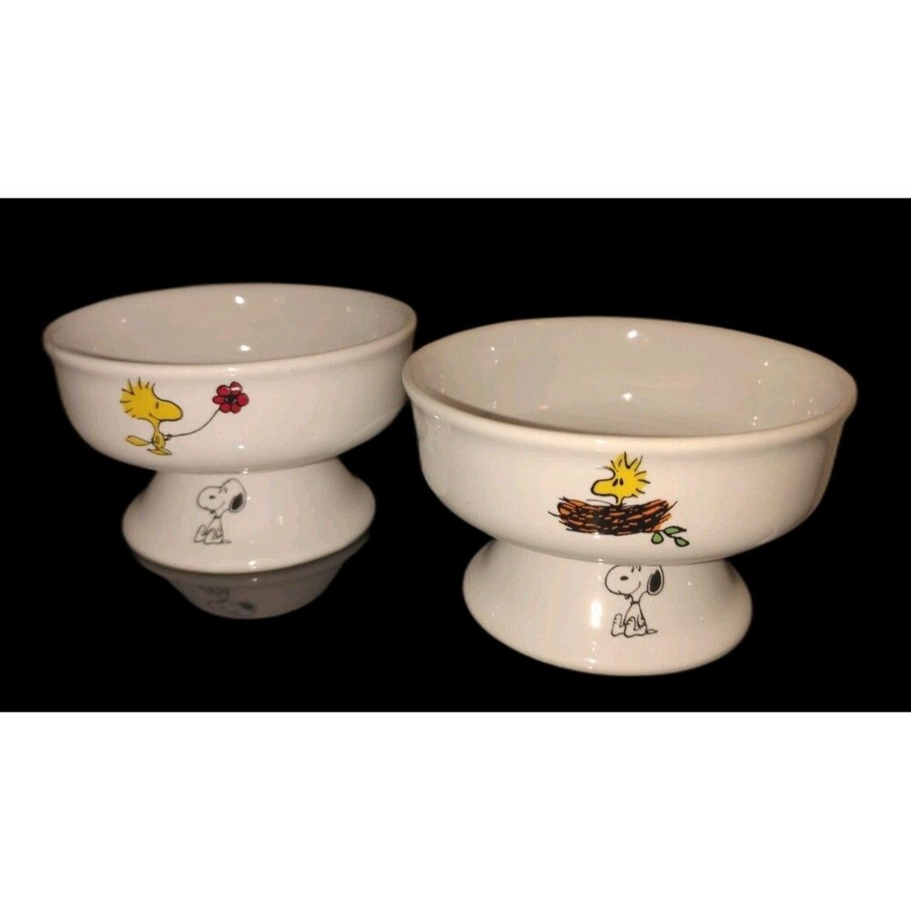 Vintage 1965 Peanuts Snoopy Woodstock Ceramic Ice Cream Pedestal Bowls Set of 2